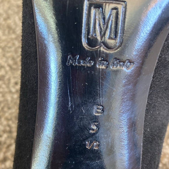 Vintage MAGLI Bruno Magli Black Suede Leather Medium Heel Pumps Size 5.5 - Picture 9 of 10